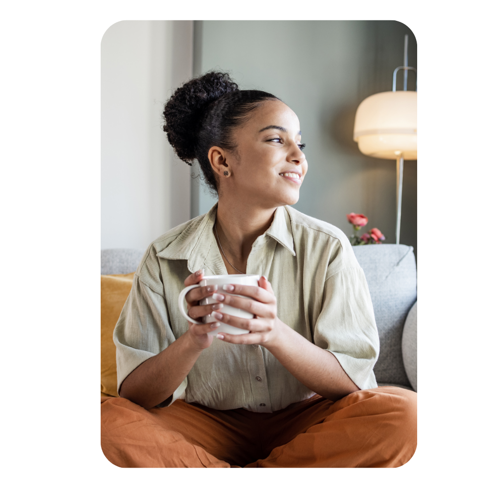 Woman_with_coffee_mug